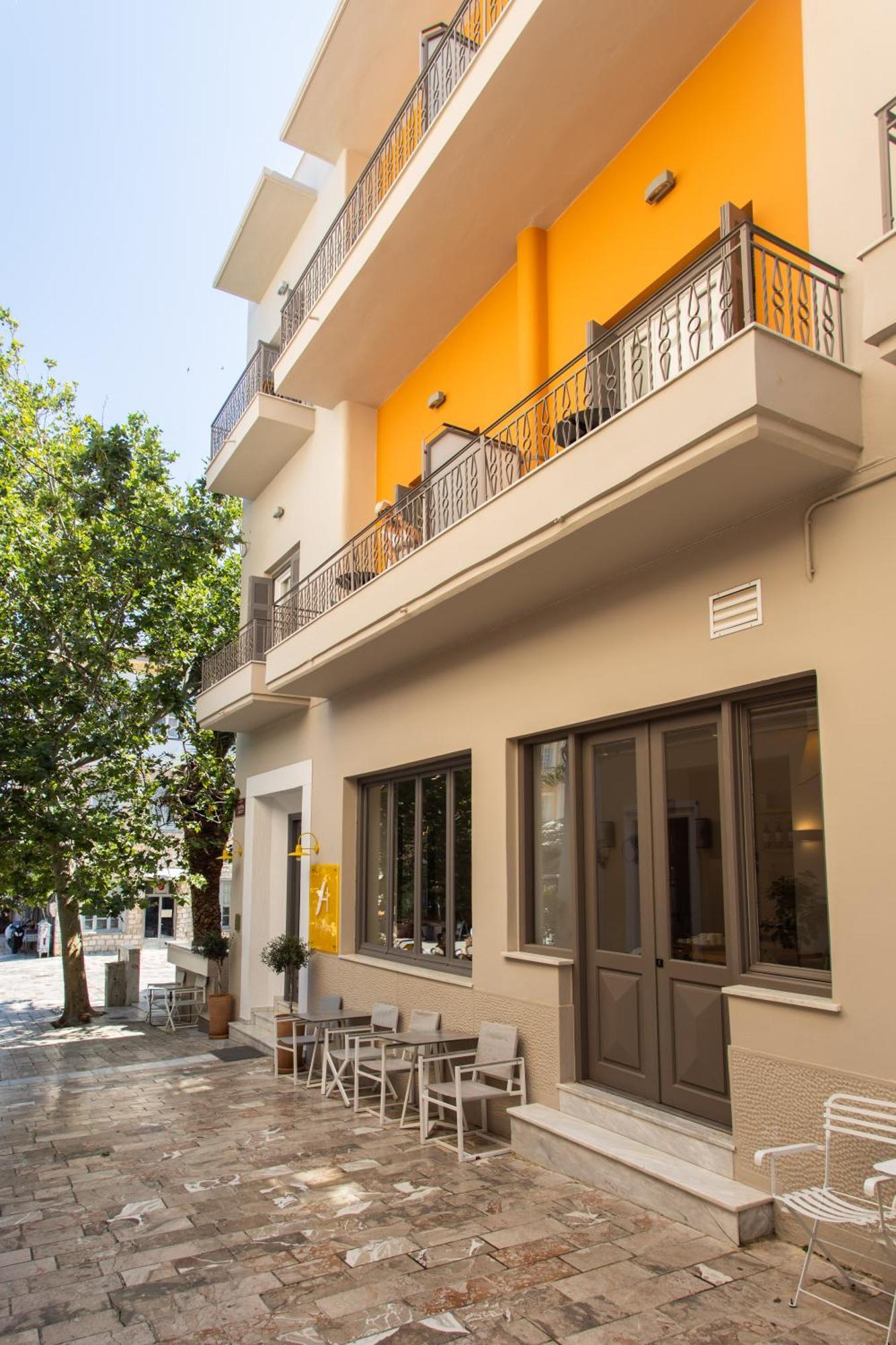 Hotel Athena